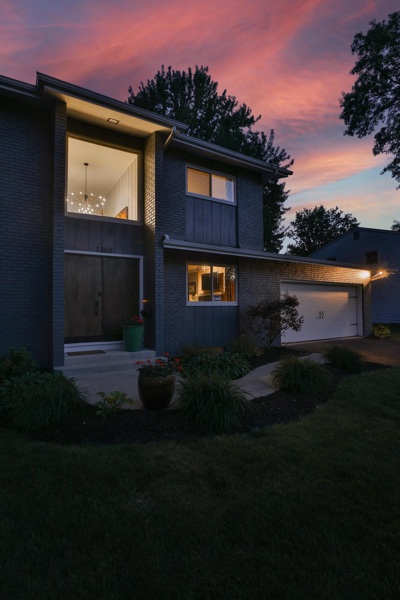 1363 Castleton Road North Columbus, OH 43220 - Photo 68 of 74 1363Castleton-Twilight-04