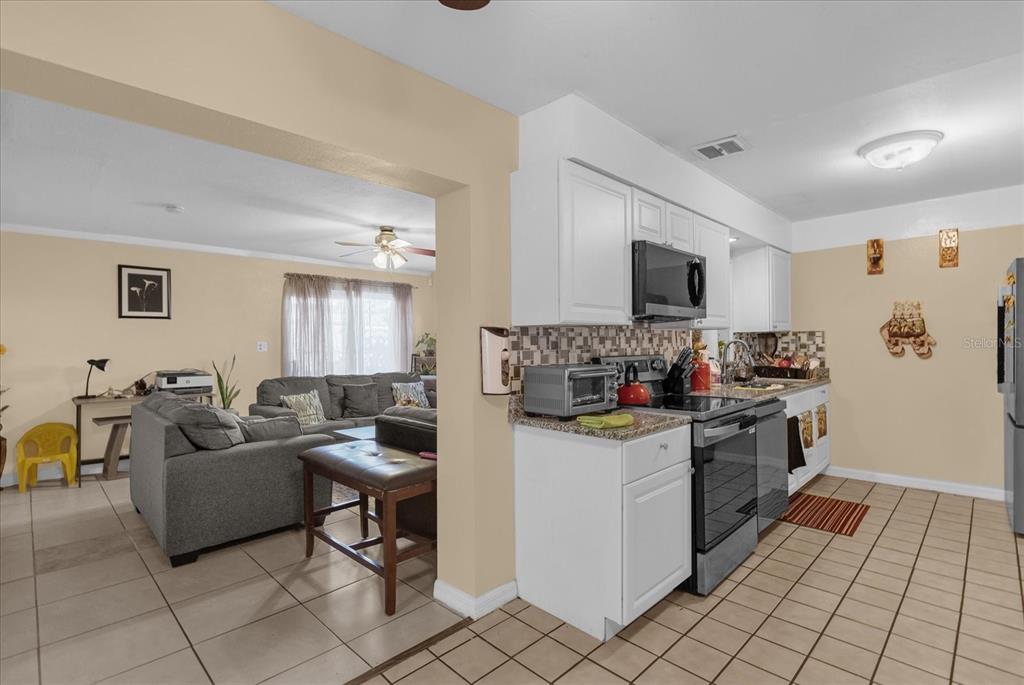 3620 Westgate Road Orlando, FL 32808 - Photo 2 of 27 Gallery Image 2