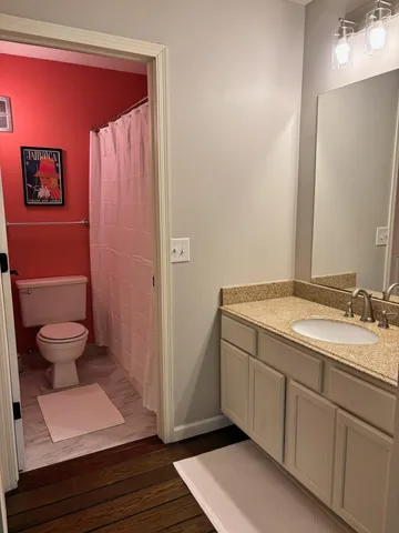 $179,000 | 10511 Cedar Lake Road, Unit 218, Minnetonka, MN 55305