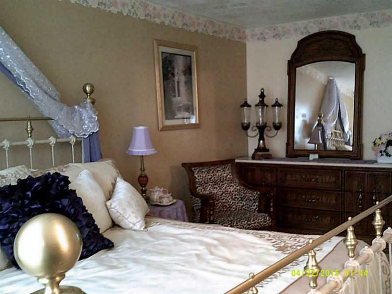 6938 Mellon Road Export, PA 15632 - Photo 15 of 24 Bedroom. SECOND FLOOR MASTER COMPLETE WITH WALK-IN CLOSET AND FULL BATH