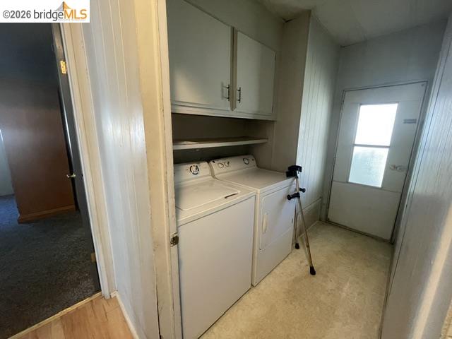 16629 Allison Way, Unit 4 Sonora, CA 95370 - Photo 24 of 25 a utility room with dryer and washer