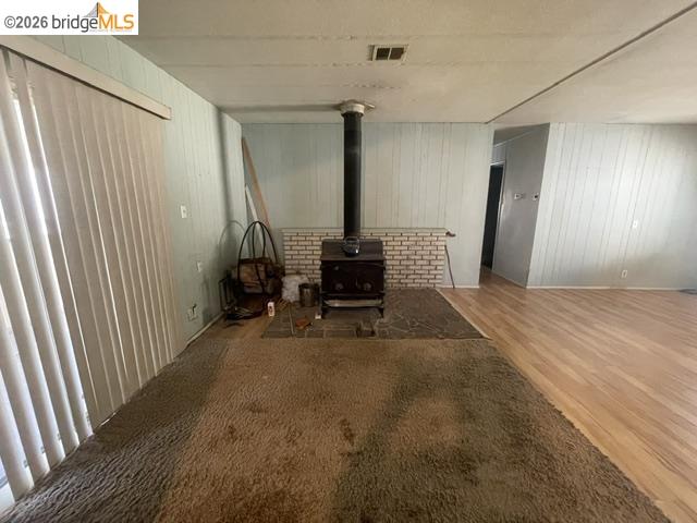 16629 Allison Way, Unit 4 Sonora, CA 95370 - Photo 7 of 25 a view of a room with gym equipment