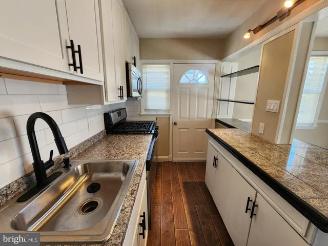 $2,300 | 1925 Ewald Avenue, Baltimore, MD 21222