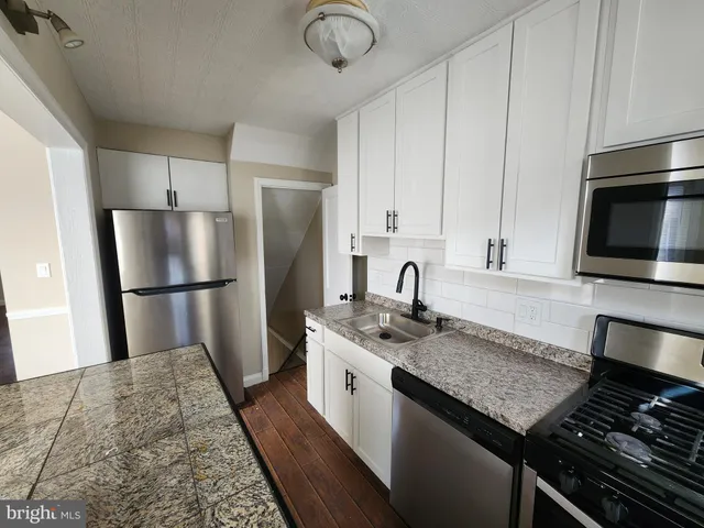 $2,300 | 1925 Ewald Avenue, Baltimore, MD 21222