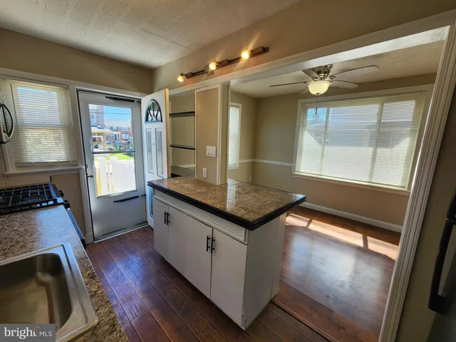 $2,300 | 1925 Ewald Avenue, Baltimore, MD 21222