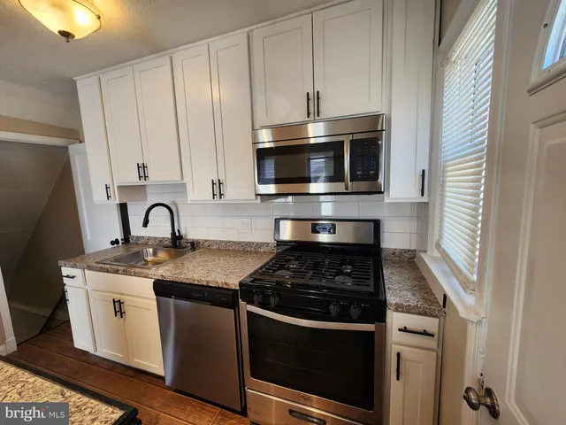 $2,300 | 1925 Ewald Avenue, Baltimore, MD 21222