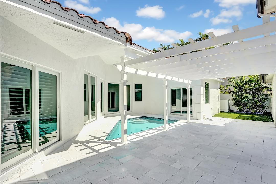 3555 Commodore Circle Delray Beach, FL 33483 - Photo 3 of 31 thumbnail (2)