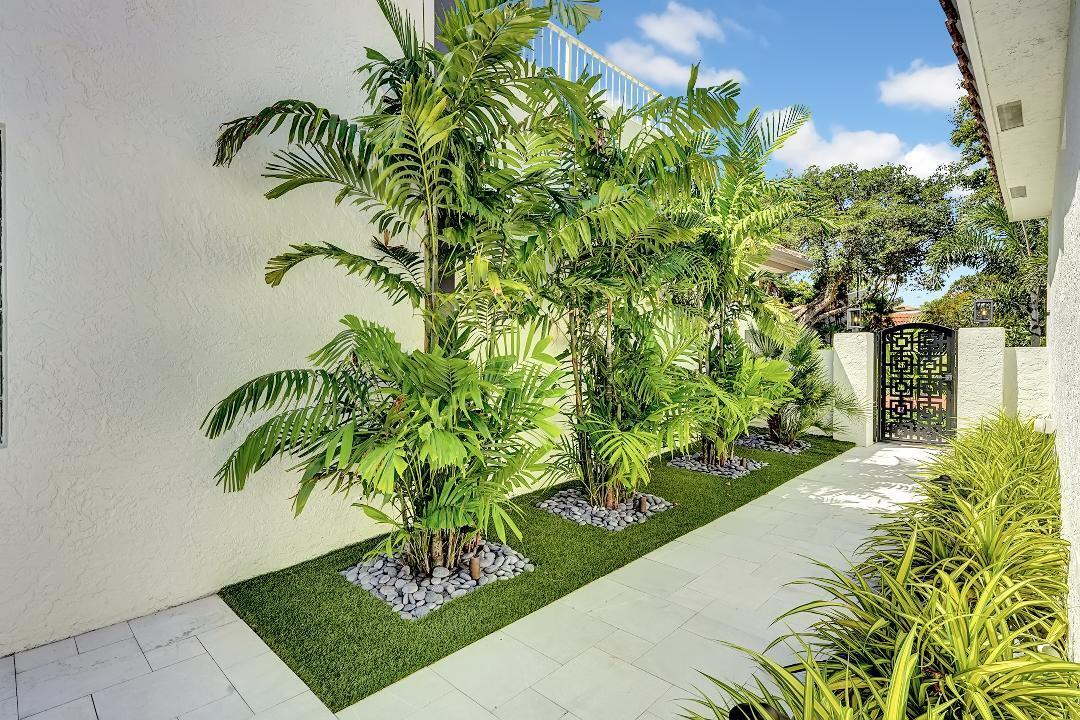 3555 Commodore Circle Delray Beach, FL 33483 - Photo 6 of 31 thumbnail (12)