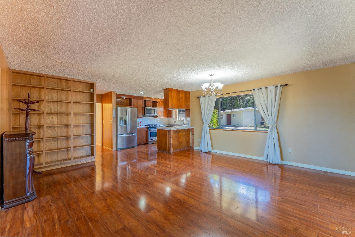 3651 Ridgewood Road Willits, CA 95490 - Photo 11 of 46 Dining Area
