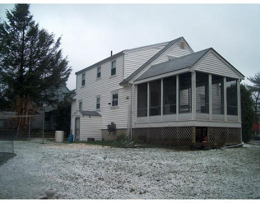 35 Nash Road Weymouth, MA 02190 - Photo 8 of 17 Gallery Image 8