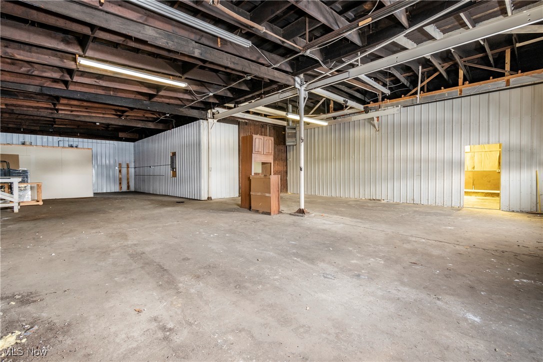 794 Benton Road Salem, OH 44460 - Photo 24 of 44 View of garage