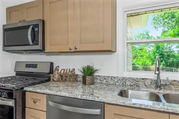 $1,650 | 204 Mill Street, Barnesville, GA 30204