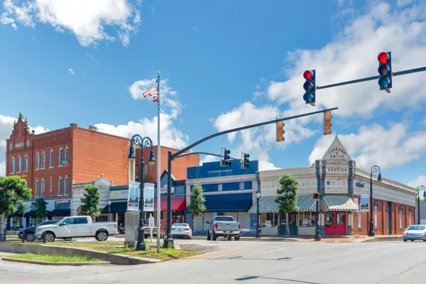 $1,650 | 204 Mill Street, Barnesville, GA 30204