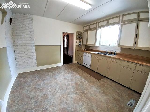 2126 Main Street Rye, CO 81069 - Photo 9 of 24 Gallery Image 9