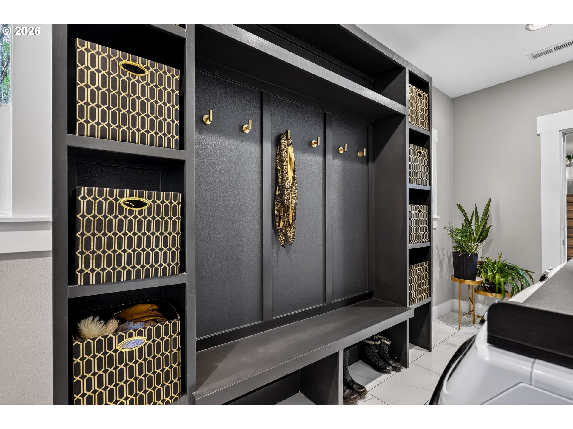 322 Round Prairie Road Wilderville, OR 97543 - Photo 16 of 43 Laundry