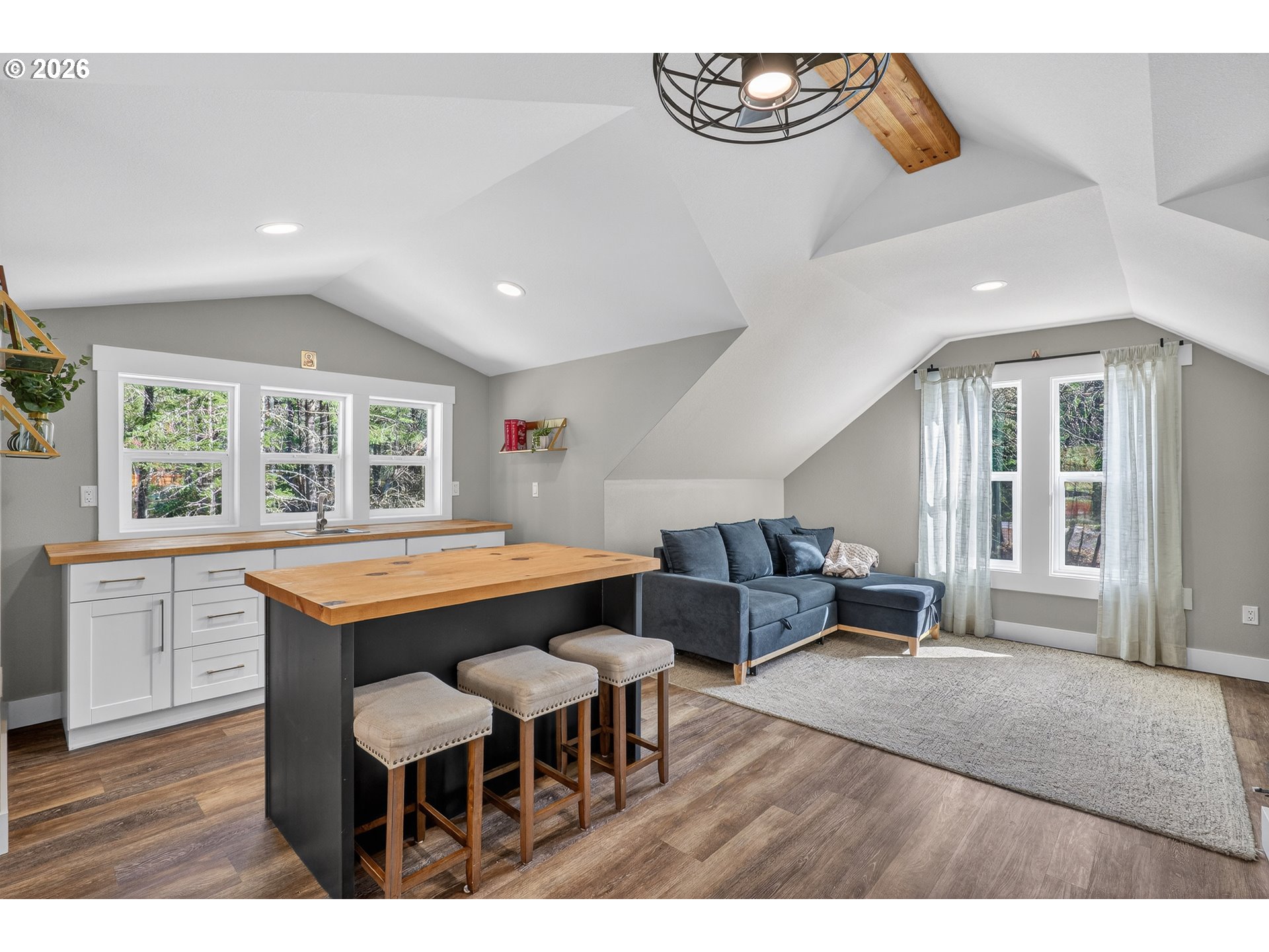 322 Round Prairie Road Wilderville, OR 97543 - Photo 19 of 43 Accessory Dwelling Unit