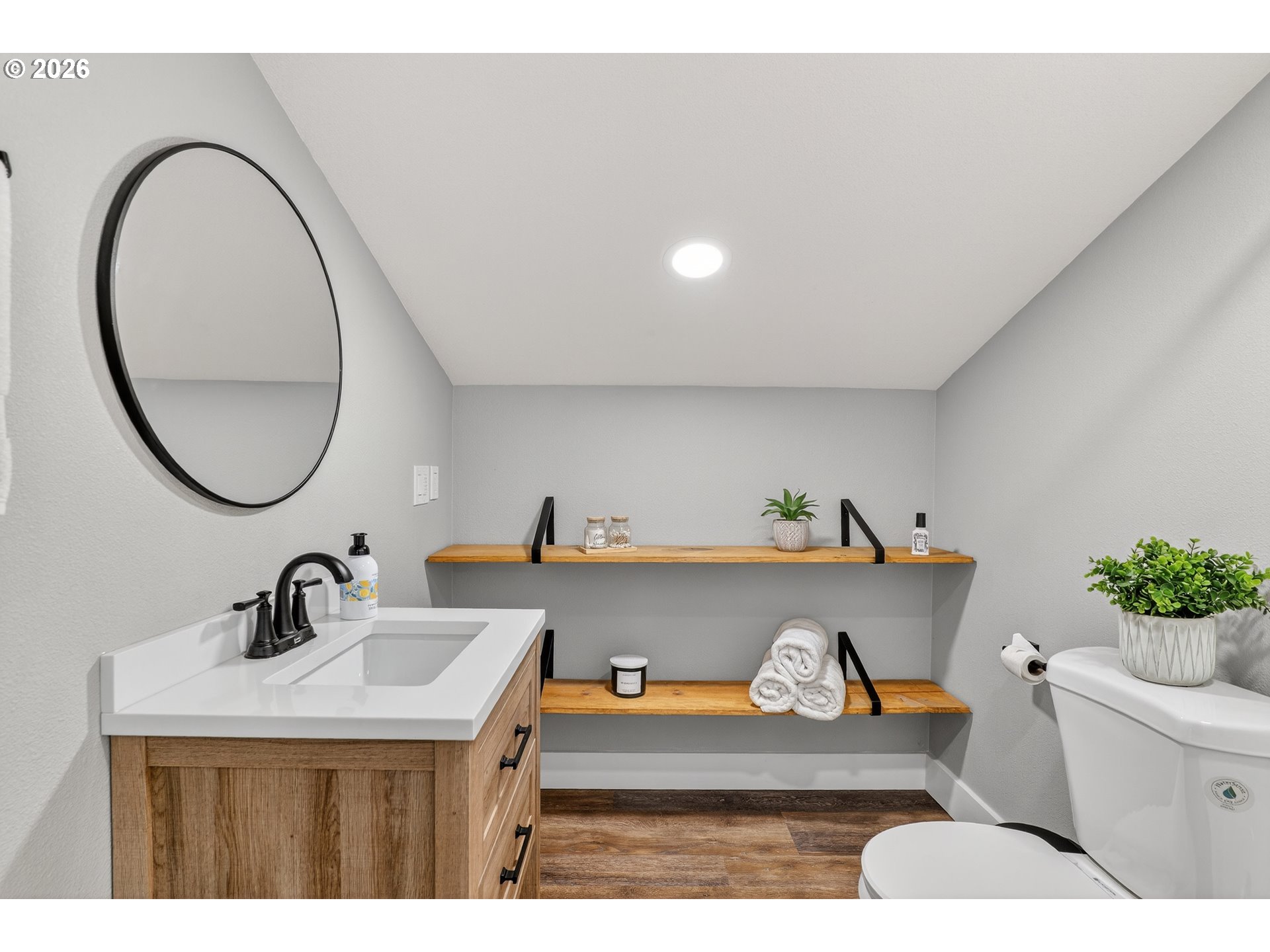 322 Round Prairie Road Wilderville, OR 97543 - Photo 21 of 43 Accessory Dwelling Unit