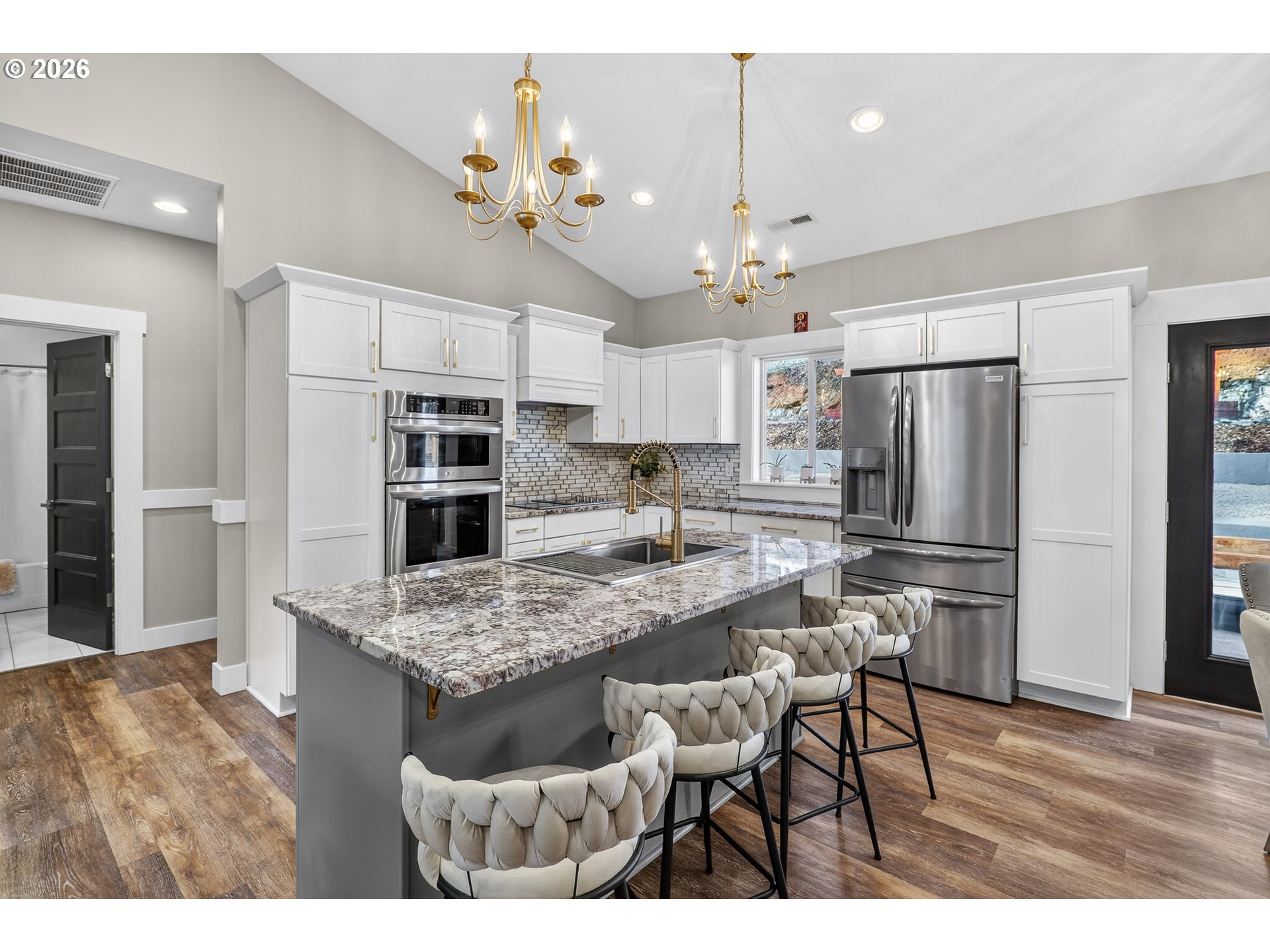 322 Round Prairie Road Wilderville, OR 97543 - Photo 6 of 43