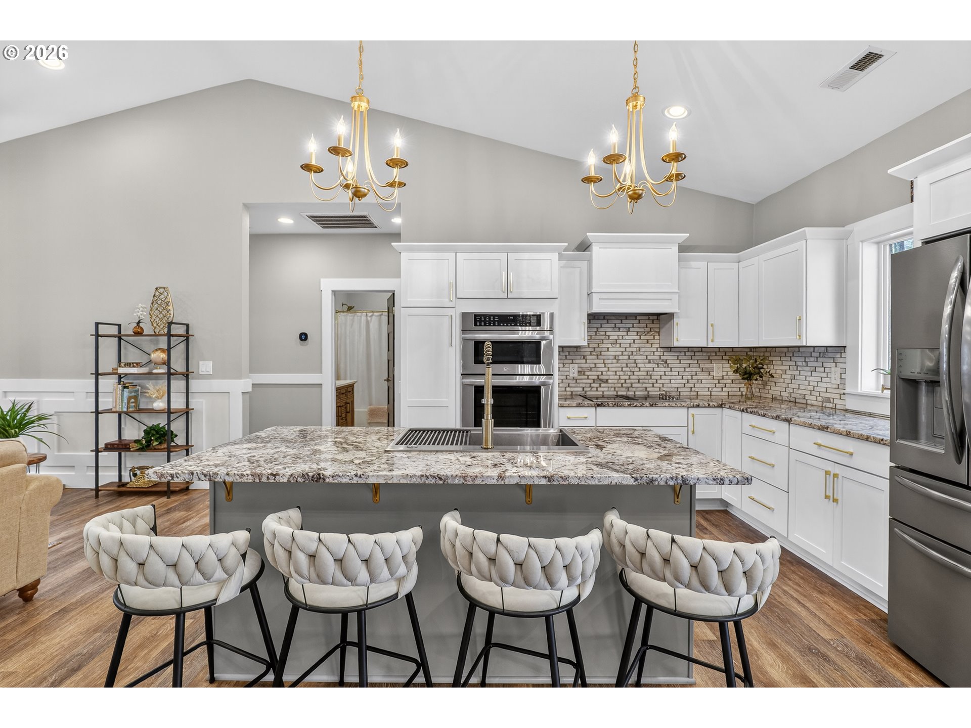 322 Round Prairie Road Wilderville, OR 97543 - Photo 7 of 43