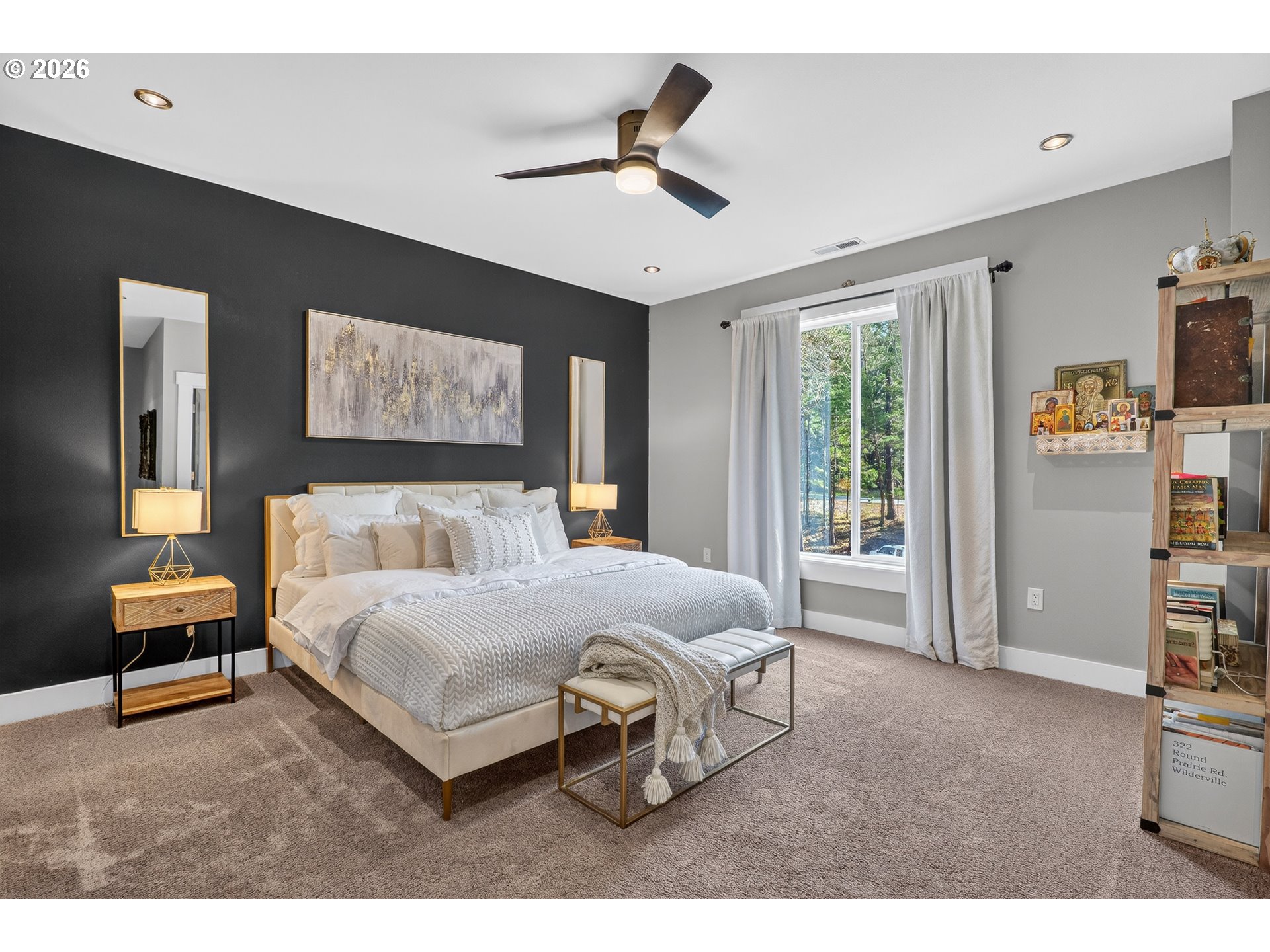 322 Round Prairie Road Wilderville, OR 97543 - Photo 8 of 43 Owner's Suite Bedroom