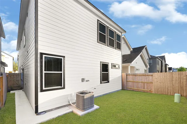 a front view of house with yard