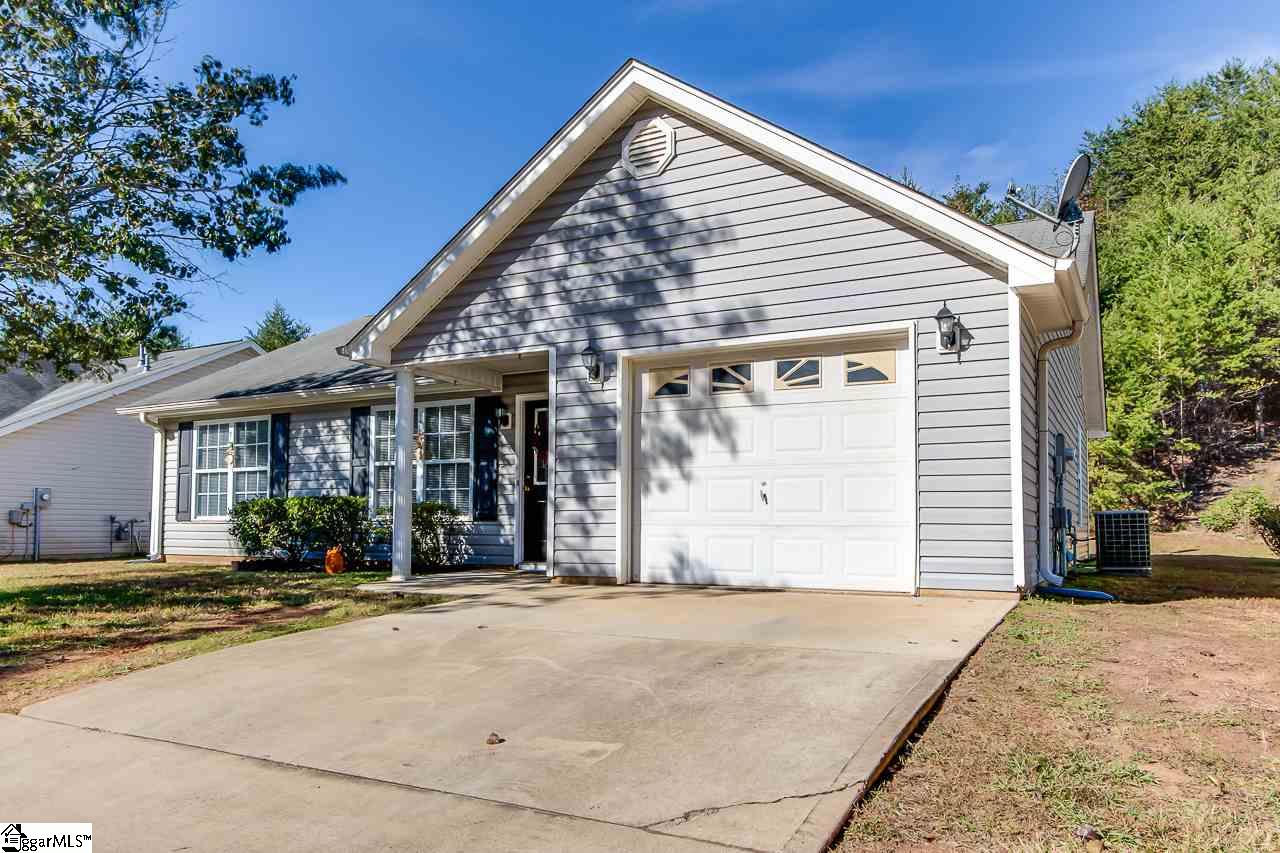 449 Pleasant Green Drive Inman, SC 29349 - Photo 2 of 26