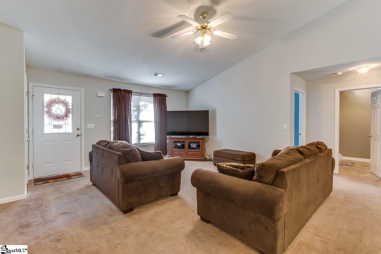 449 Pleasant Green Drive Inman, SC 29349 - Photo 7 of 26