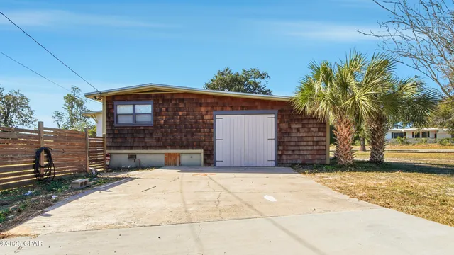 $2,200 | 1217 Buena Vista Boulevard, Panama City, FL 32401