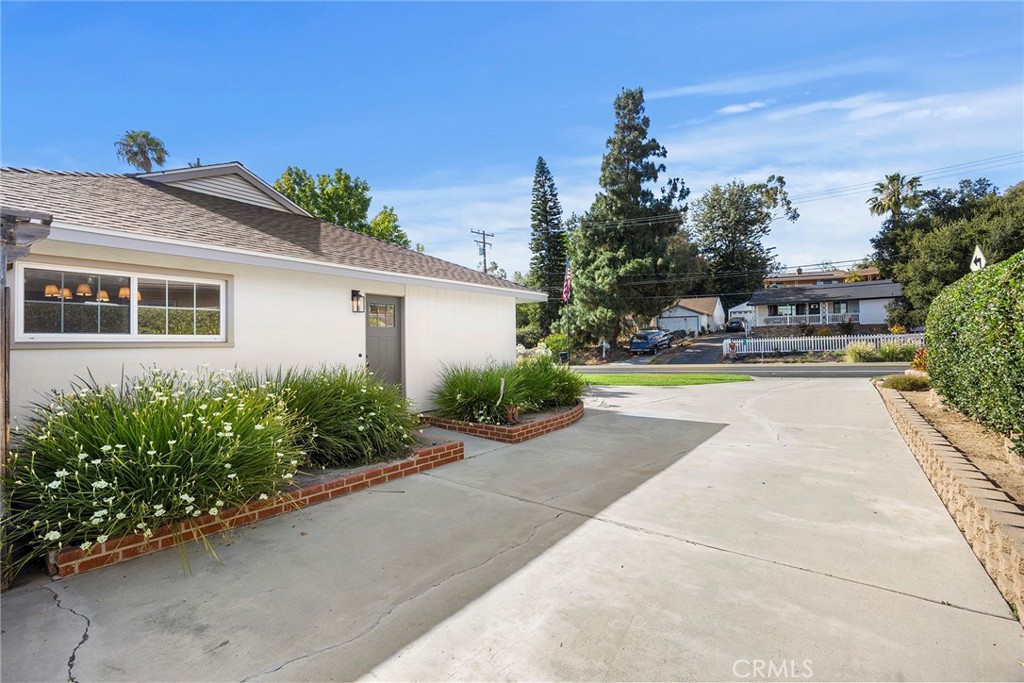 15914 West Road Whittier, CA 90603 - Photo 5 of 47 a house view with a outdoor space