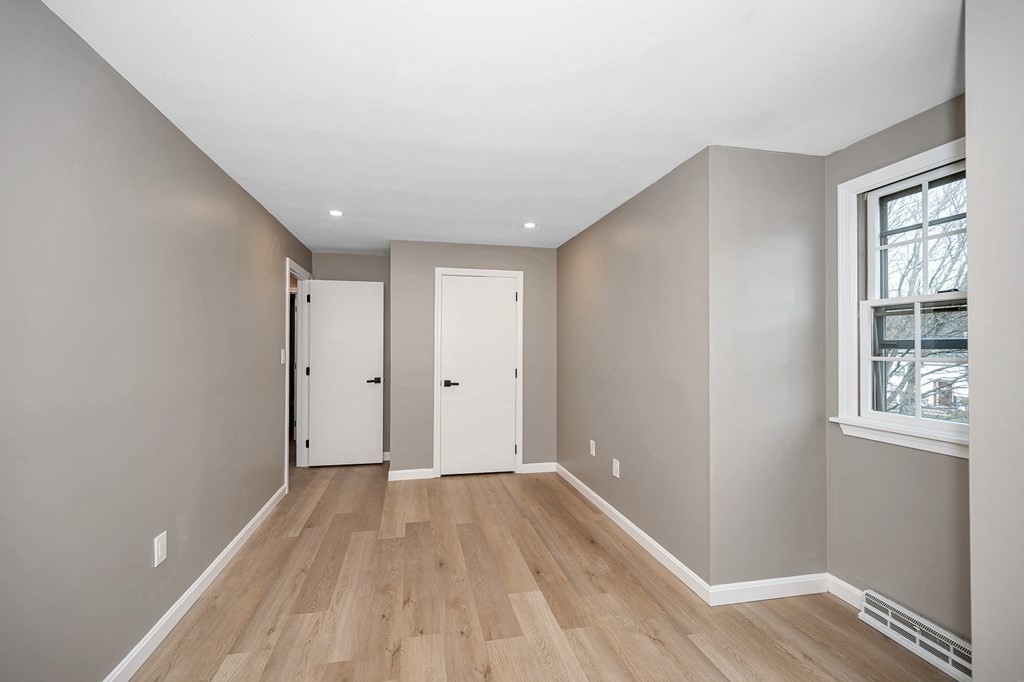 63 Cranberry Road Dracut, MA 01826 - Photo 22 of 37 Gallery Image 22