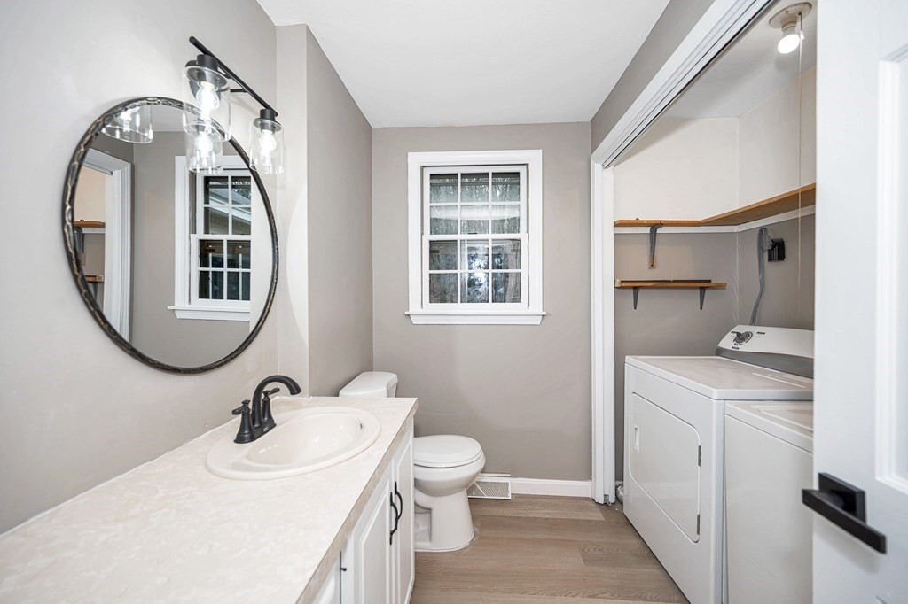 63 Cranberry Road Dracut, MA 01826 - Photo 8 of 37 Gallery Image 8