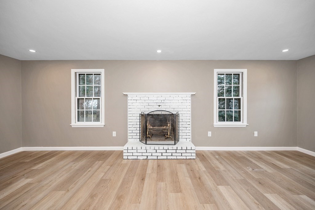 63 Cranberry Road Dracut, MA 01826 - Photo 9 of 37 Gallery Image 9