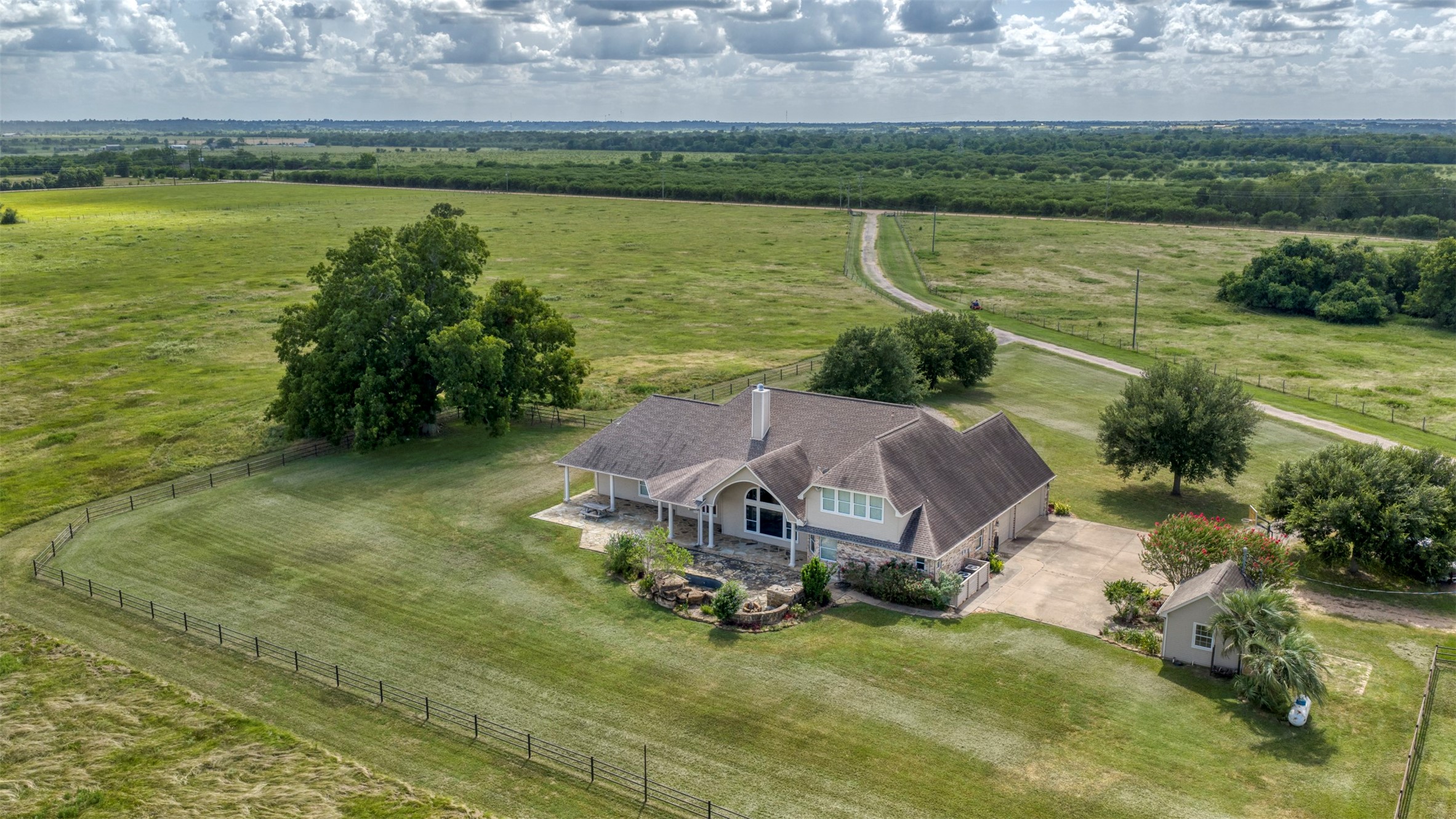 12412 Ueckert Road East Bellville, TX 77418 - Photo 8 of 35 Gallery Image 8