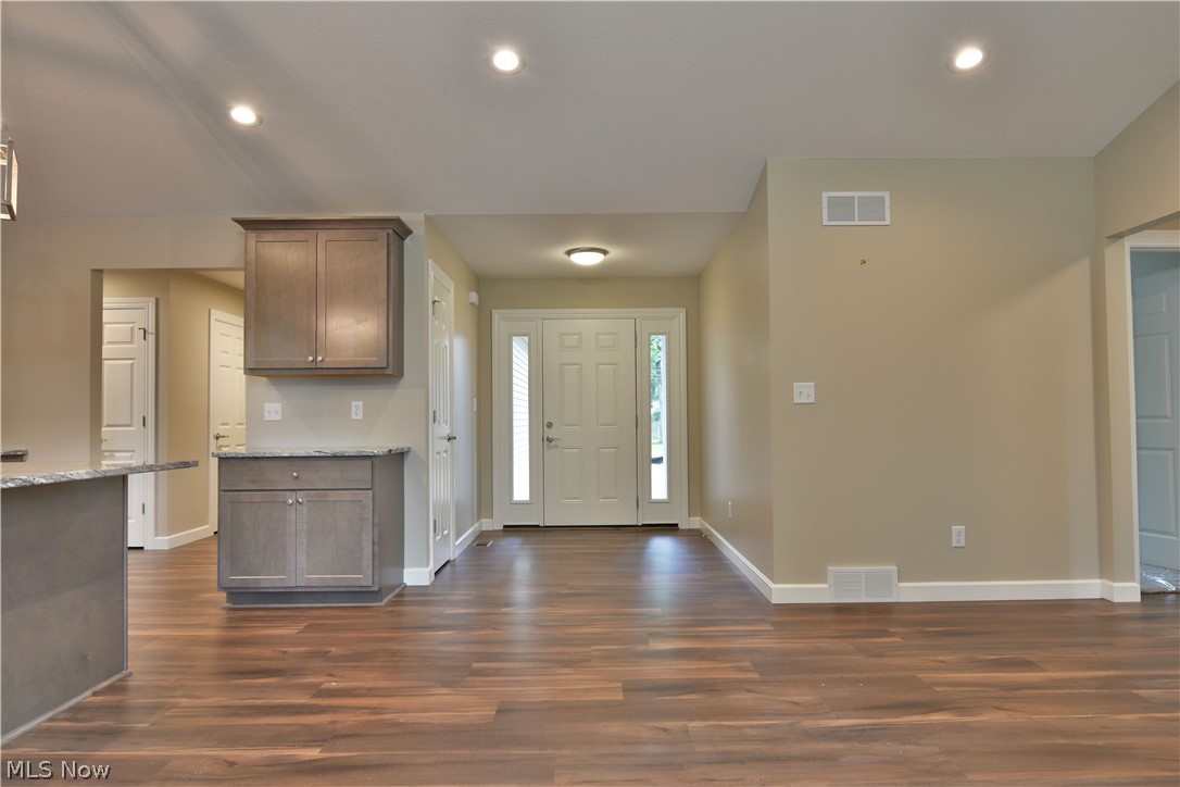149 Howland Wilson Road Northeast Warren, OH 44484 - Photo 6 of 35 Gallery Image 6