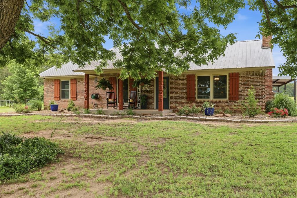 1663 County Road 1405 Bogata, TX 75417 - Photo 11 of 36
