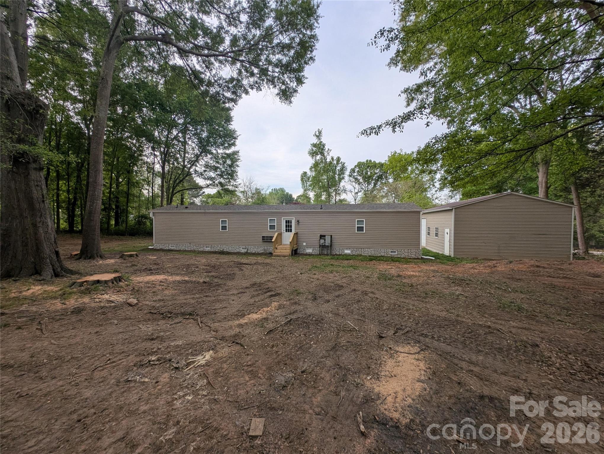 1220 Woodridge Road Clover, SC 29710 - Photo 5 of 20