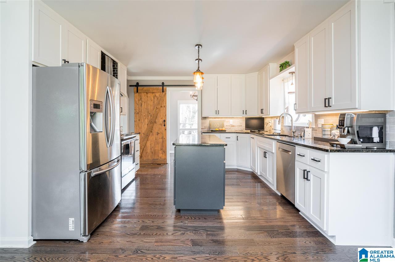 311 Woodward Road Trussville, AL 35173 - Photo 15 of 50