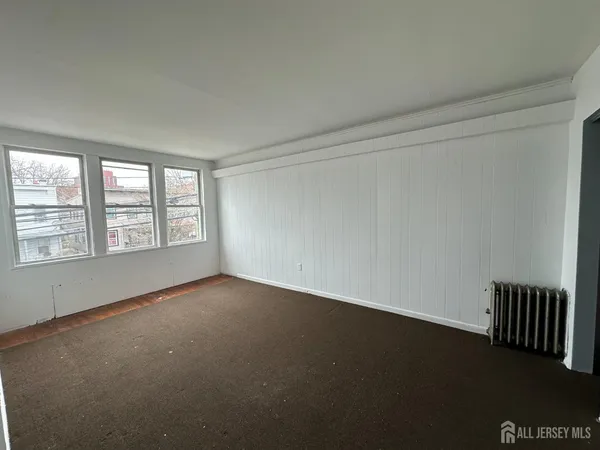 $3,085 | 66 Louis Street, Unit 2, New Brunswick, NJ 08901