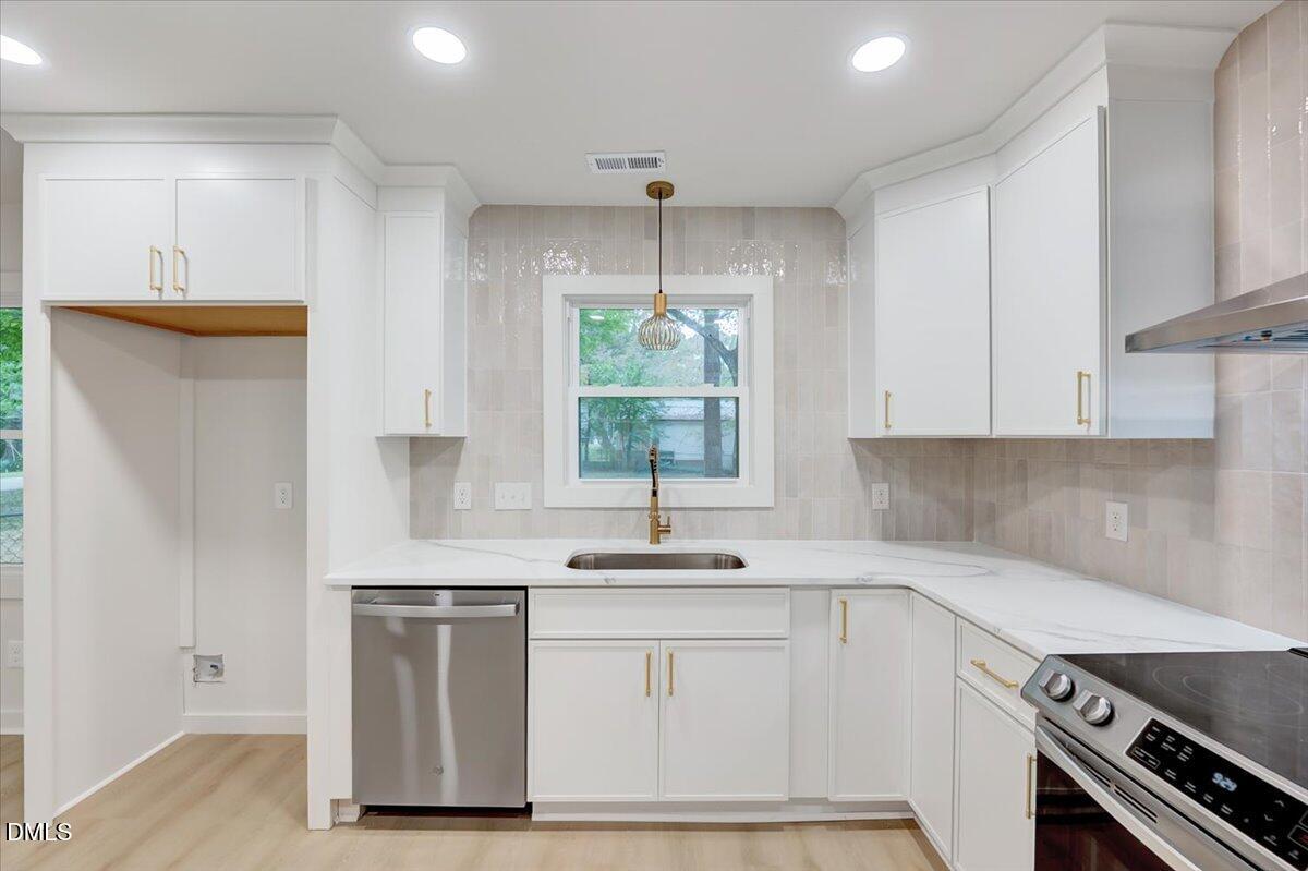 1805 St Patrick Drive Raleigh, NC 27603 - Photo 9 of 34 14-1805 St Patrick Dr-14