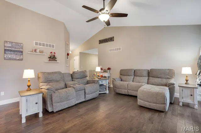 $600,000 | 178 Gladshire Lane, Warrenton, MO 63383