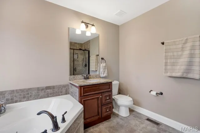 $600,000 | 178 Gladshire Lane, Warrenton, MO 63383