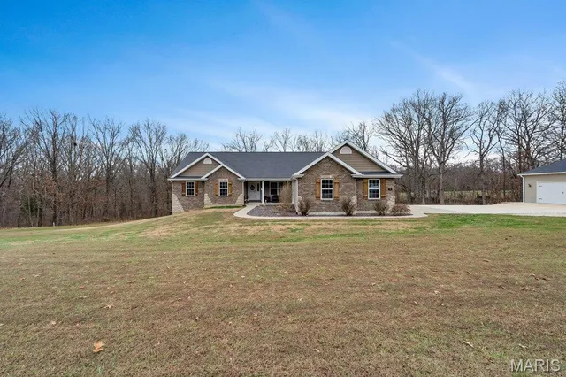 $600,000 | 178 Gladshire Lane, Warrenton, MO 63383