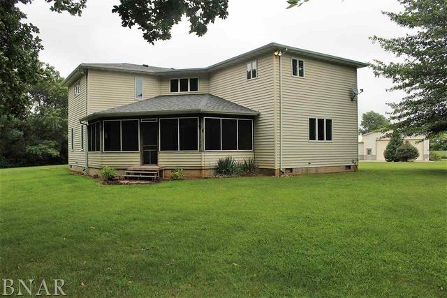 17462 Parnell Road Dewitt, IL 61735 - Photo 2 of 32