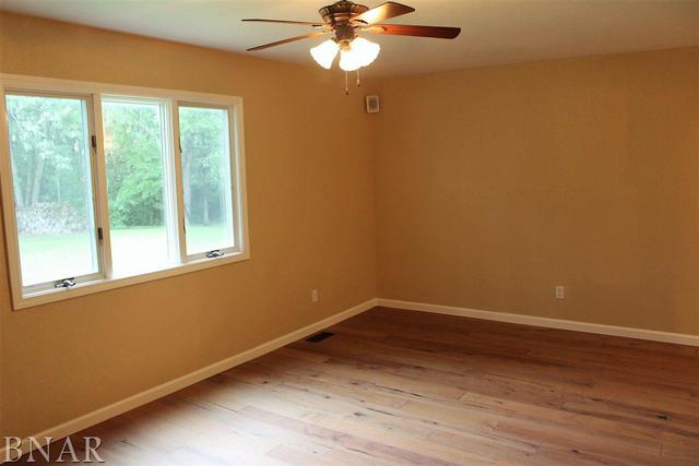 17462 Parnell Road Dewitt, IL 61735 - Photo 16 of 32