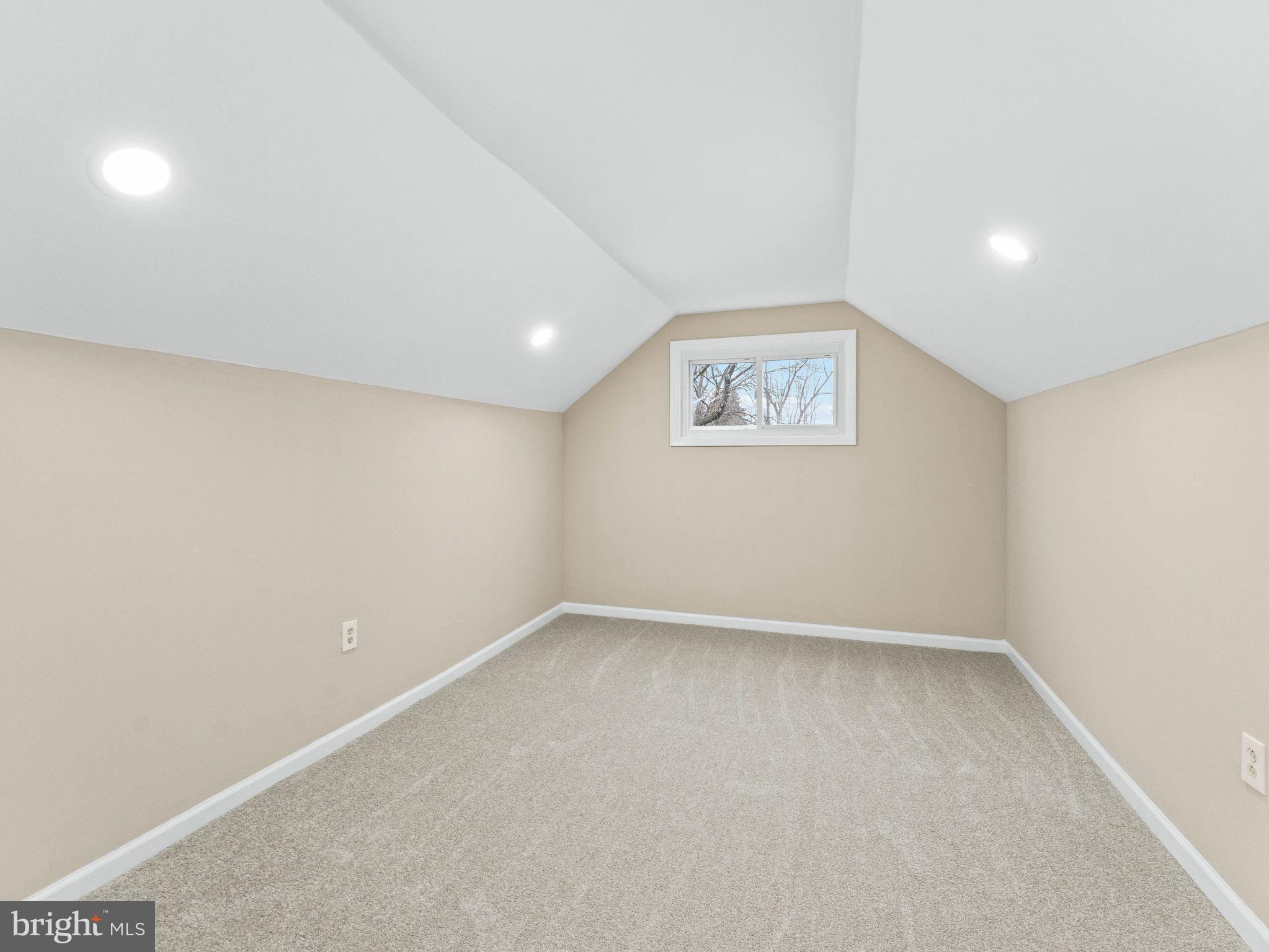 148 Lincoln Road Wenonah, NJ 08090 - Photo 23 of 40 an empty room with a hallway