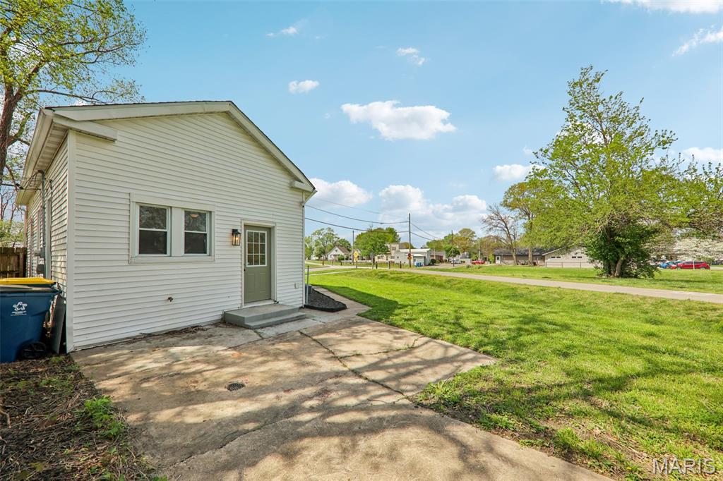 421 Wolf Street Edwardsville, IL 62025 - Photo 19 of 31