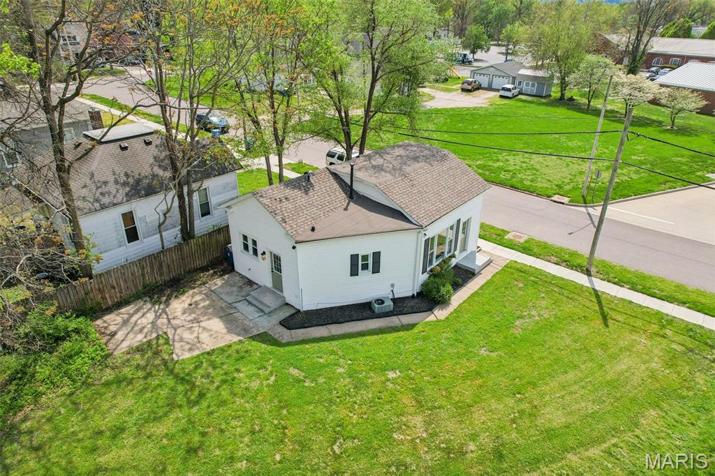 421 Wolf Street Edwardsville, IL 62025 - Photo 27 of 31