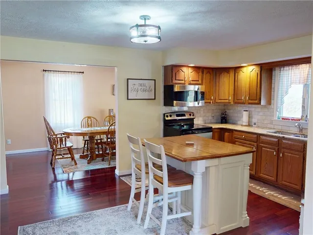 $410,000 | 276 Weiland Road, Chicora, PA 16025