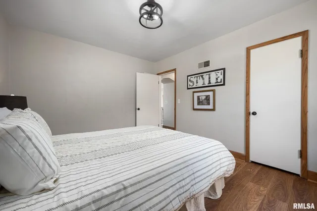 $229,000 | 205 West Glen Avenue, Peoria, IL 61614