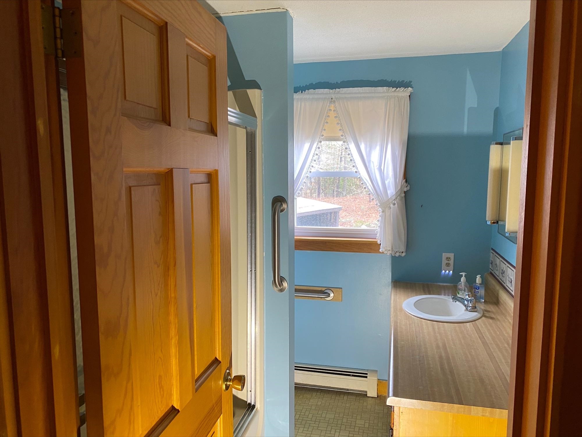 105 Howe Hill Road Grantham, NH 03753 - Photo 8 of 12 Gallery Image 8